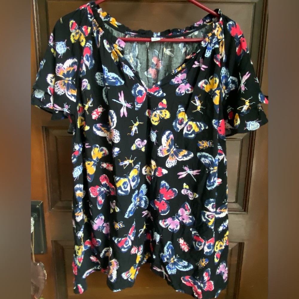 Old Navy top